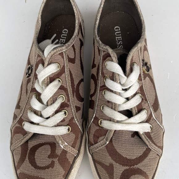 GUESS Brown logo sneakers Size 9 - Picture 2 of 12